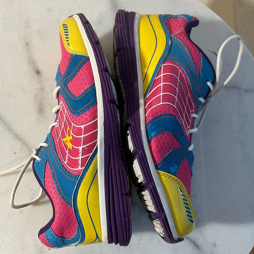 Athletech Retro Colorful Athletic Shoes Women's Size 7.5 Yellow Pink Blue